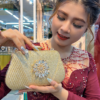 Túi dạ hội trung niên hoa kim cương vàng đính đá pha lê cao cấp QA15796-3