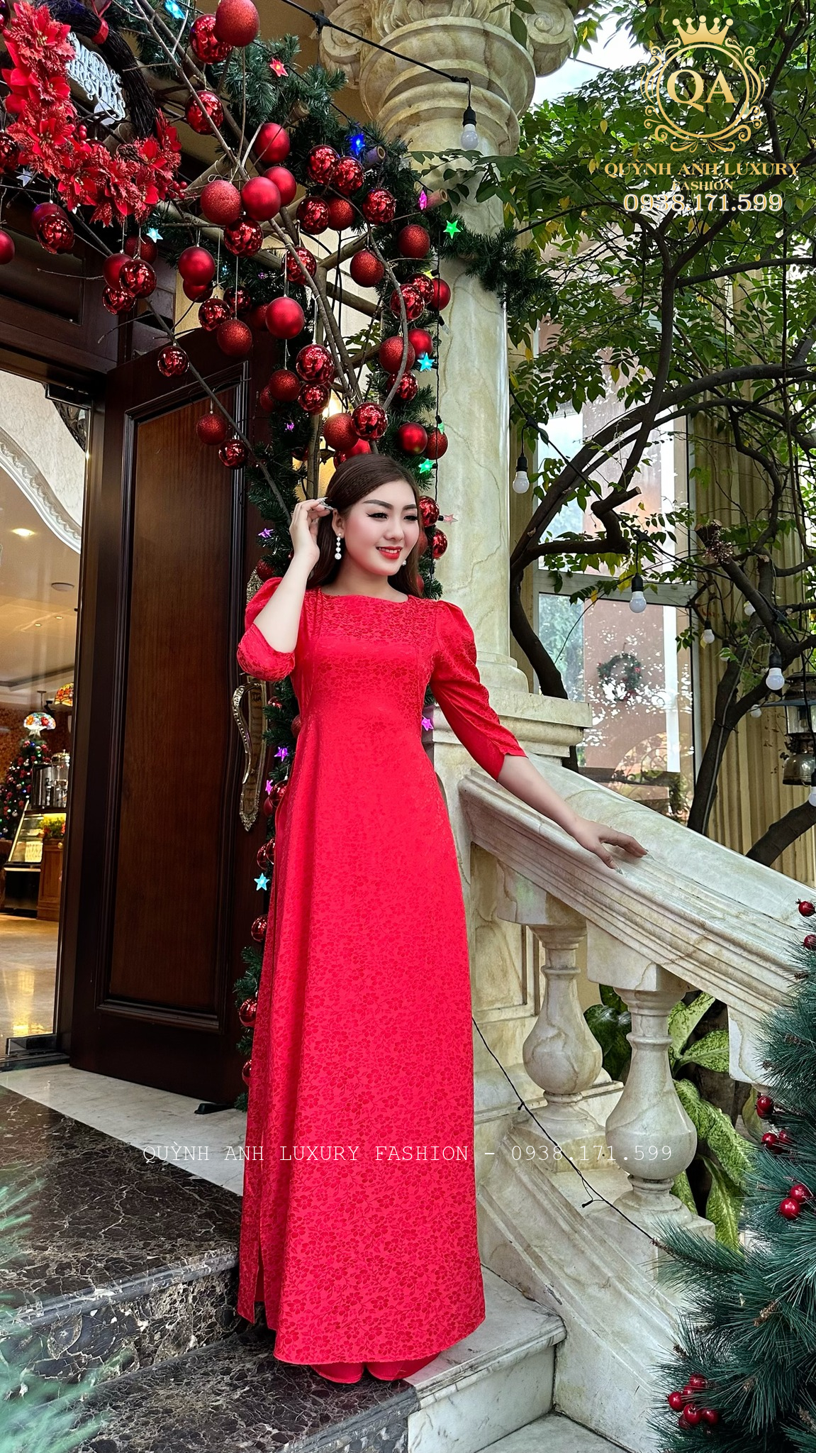 Tuyển tập 3 mẫu áo dài trung niên cách tân xinh nhất của Quỳnh Anh Luxury